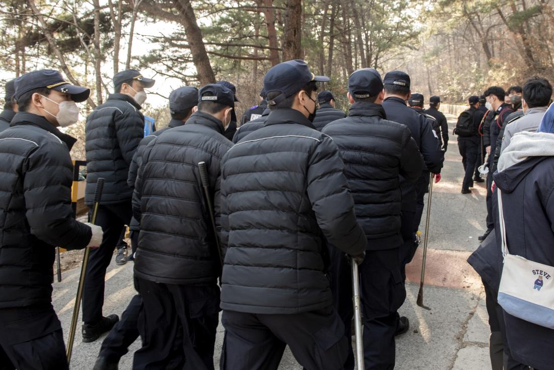 20220308_아홉산 산불 진압_41.jpg