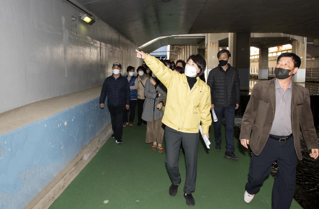 20220315_주민과의 대화 건의사항 현장 방문-구서1동_20.jpg