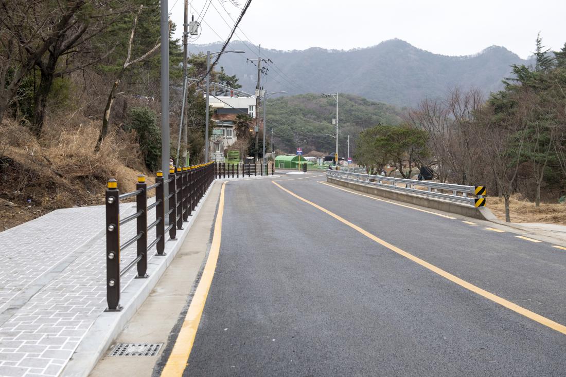 2020314_오륜동 진입도로 확장공사 주민설명회_20.jpg
