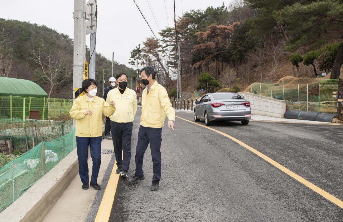 2020314_오륜동 진입도로 확장공사 주민설명회_18.jpg