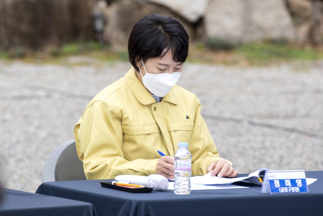 2020314_오륜동 진입도로 확장공사 주민설명회_5.jpg