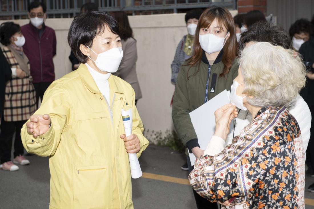 20220317_주민과의 대화 건의사항 현장 방문-장전2동_13.jpg