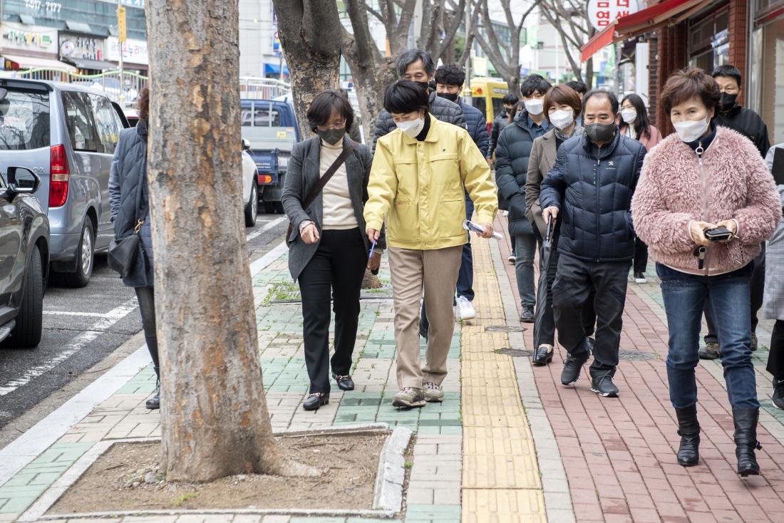 20220318_주민과의 대화 건의사항 현장 방문(남산동 현장_1.jpg