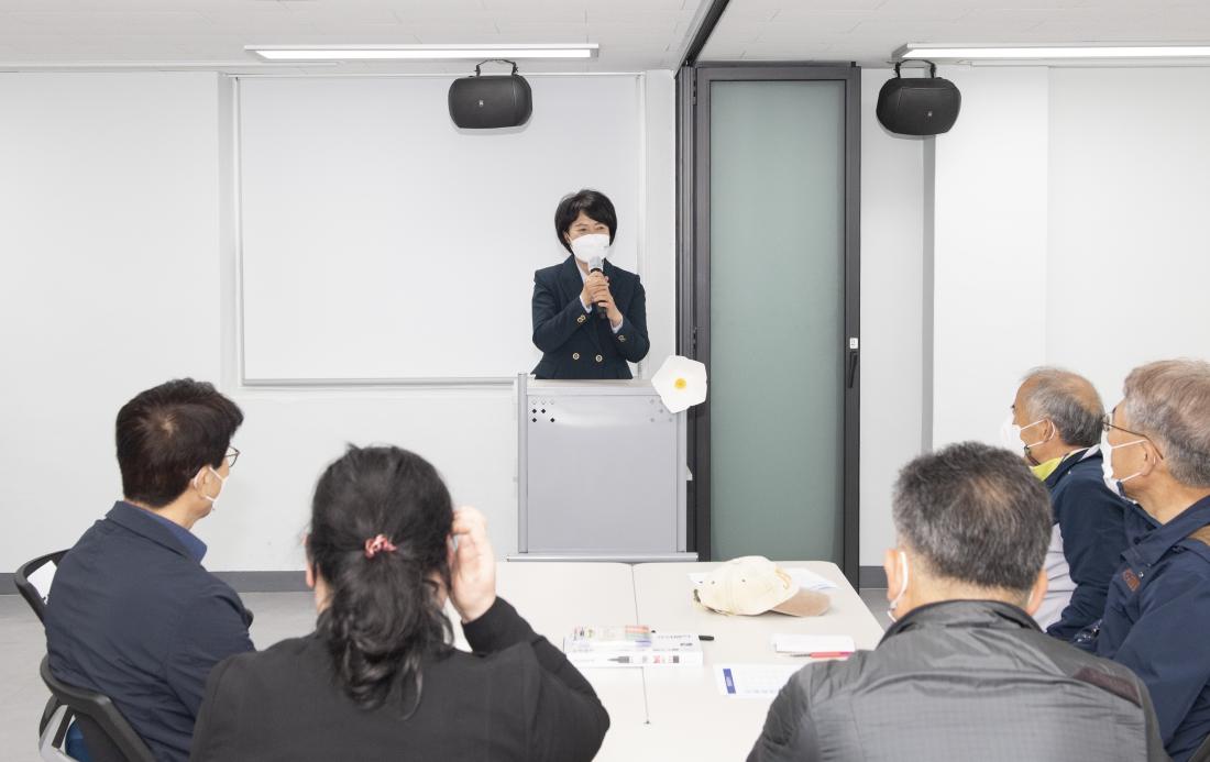 20220330_신중년더채움학교 2기 입학식_4.jpg