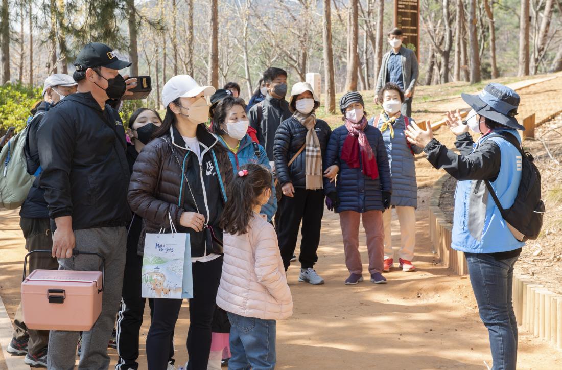 20220402_회동호 소풍여행 '숲과 몸'_16.jpg