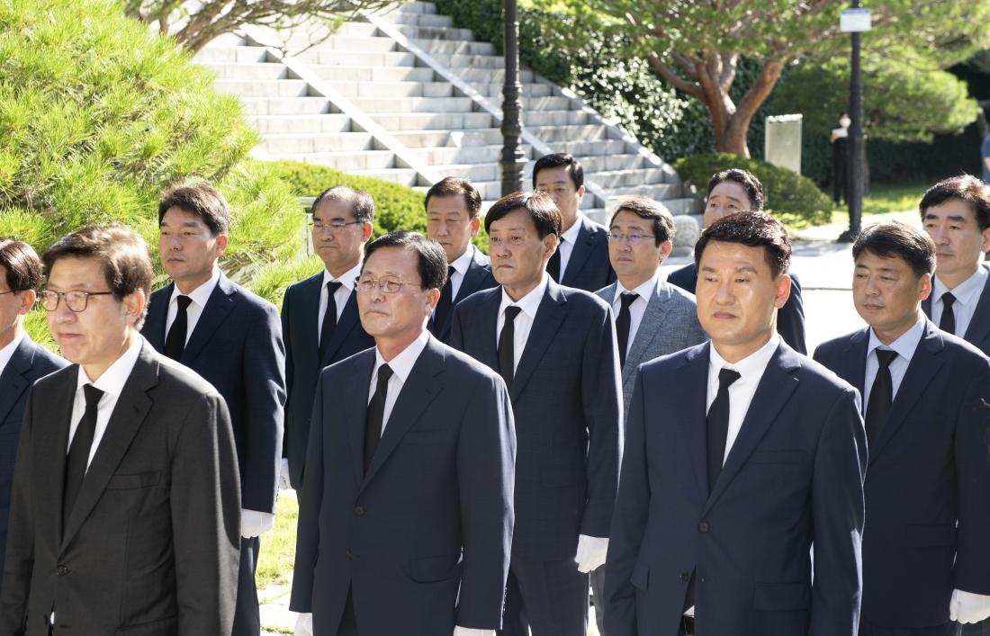 20220701_민선8기 김재윤 금정구청장 충렬사 참배_13.jpg