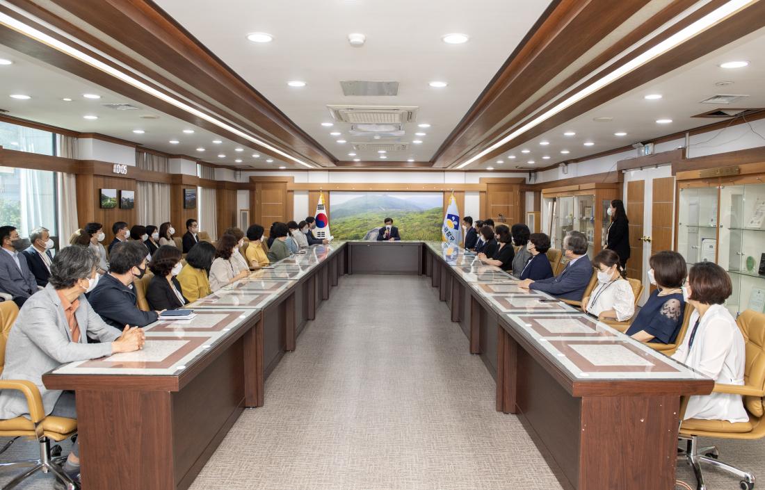 20220701_민선8기 김재윤 금정구청장 사무 인계인수서 서명_9.jpg