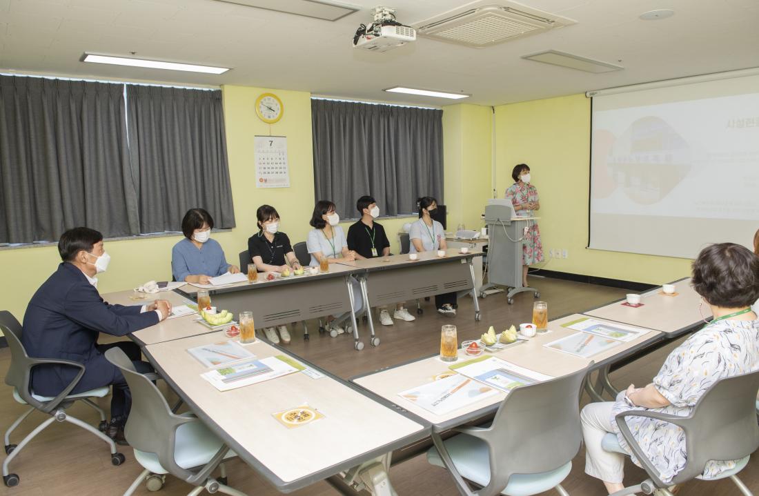 20220706_금정구 노인복지관 방문_5.jpg