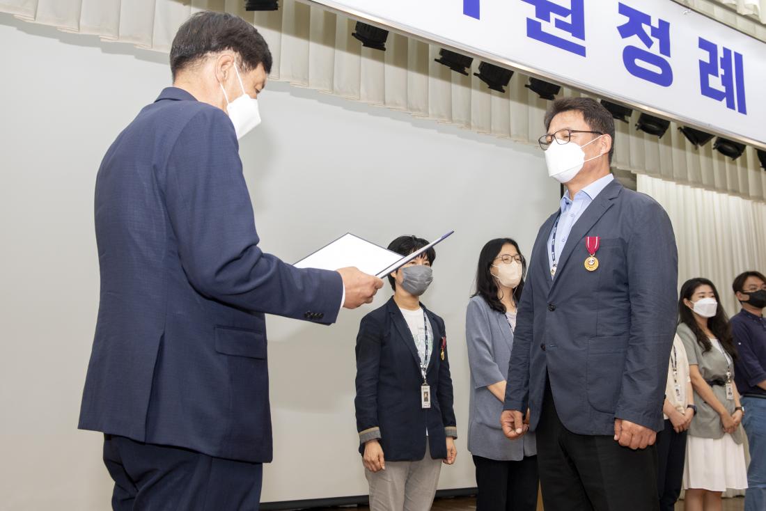 20220707_7월 직원정례조례_21.jpg