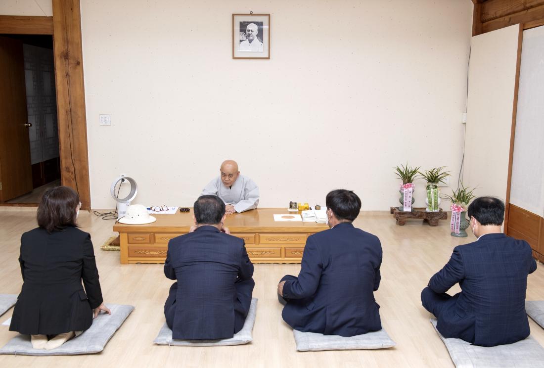 20220708_범어사 방문_5.jpg