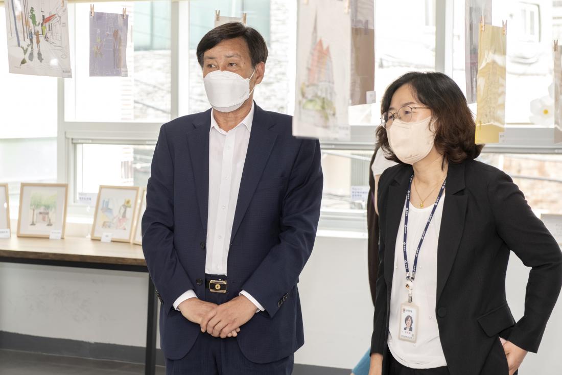 202200720_배움에 빠지다' 평생학습 수강생 작품전_4.jpg