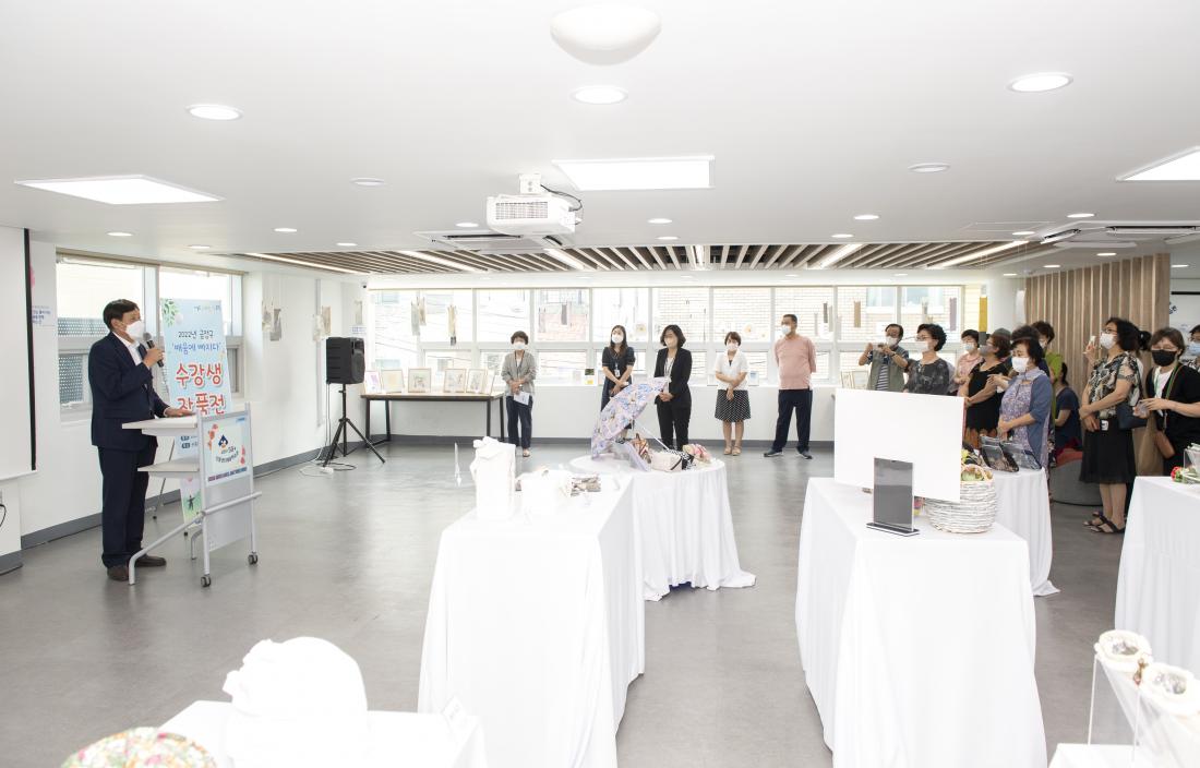 202200720_배움에 빠지다' 평생학습 수강생 작품전_7.jpg