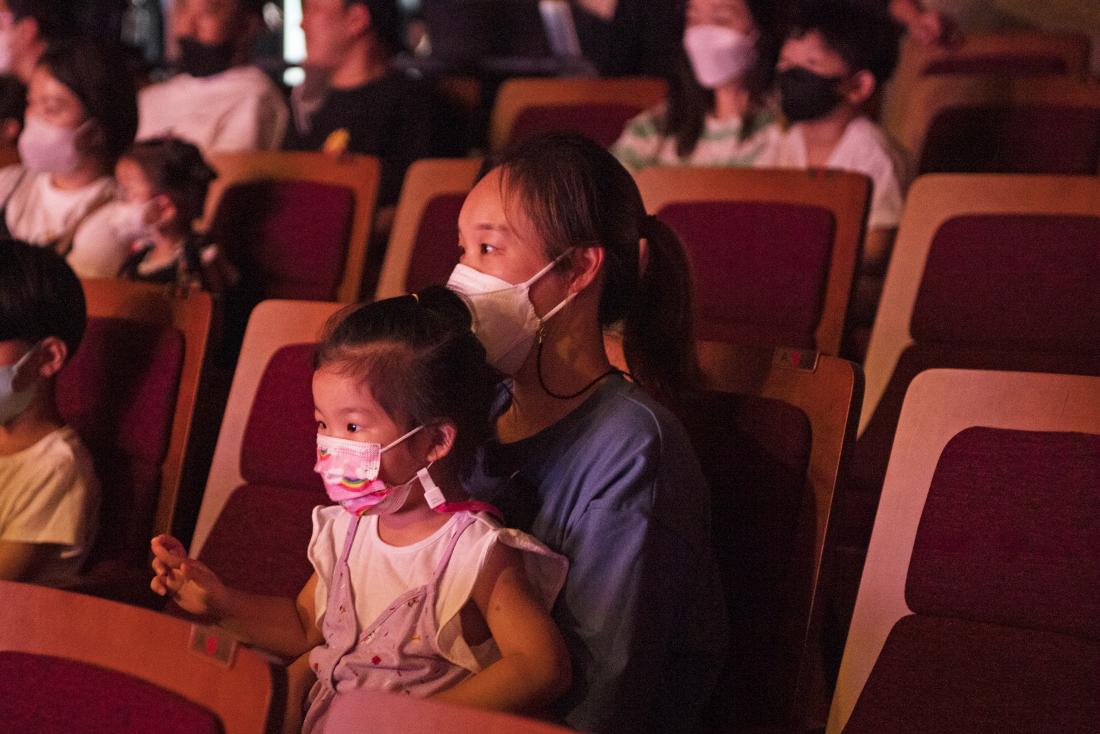 20220813_가족공연예술제 '핑크퐁과 아기상어의 월드투어 쇼'_35.jpg