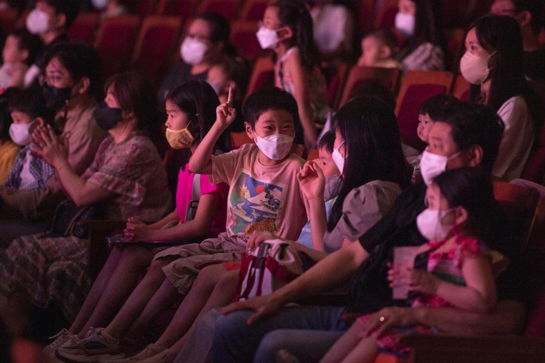 20220813_가족공연예술제 2회차'핑크퐁과 아기상어의 월드투어쇼_21.jpg