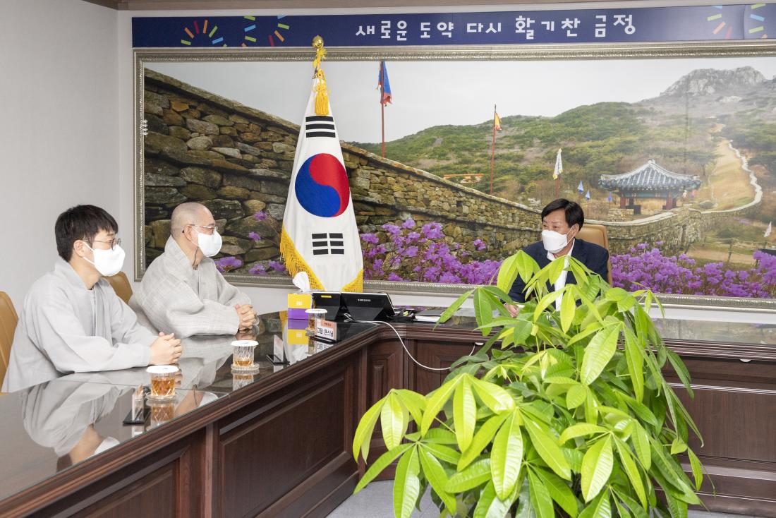 20220816_천불정사, 이웃돕기 성품 기탁_2.jpg