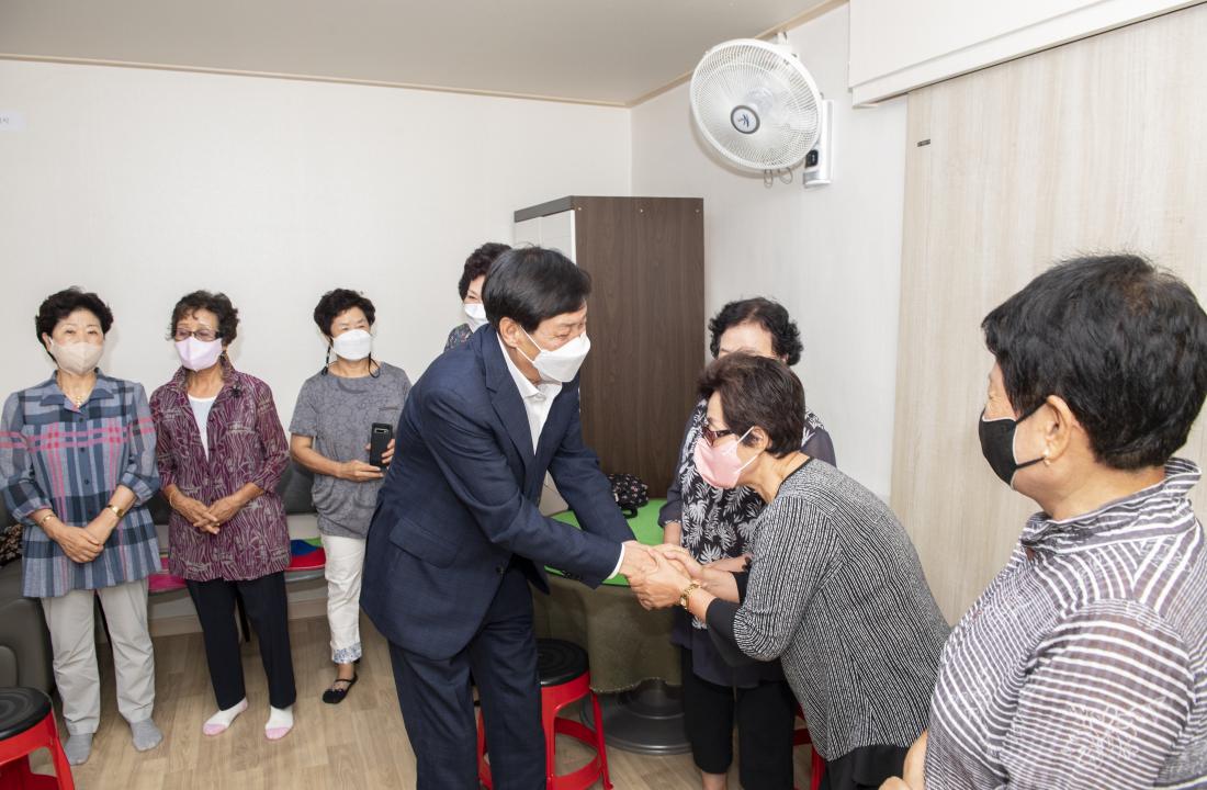20220819_폭염대비 무더위쉼터(경로당) 방문 및 격려_3.jpg