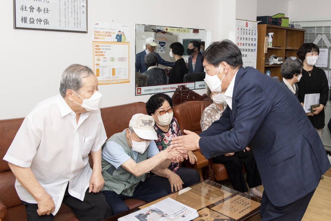 20220819_폭염대비 무더위쉼터(경로당) 방문 및 격려_11.jpg
