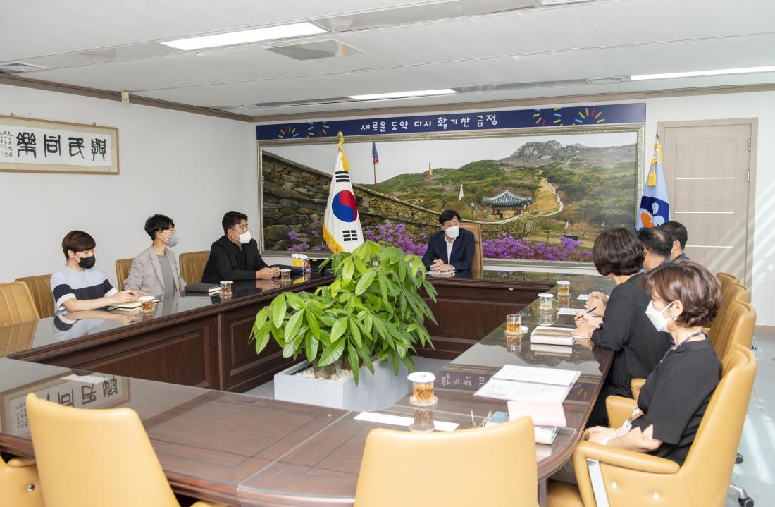 20220822_옴니 C&C, 이웃돕기 성품 기탁_4.jpg