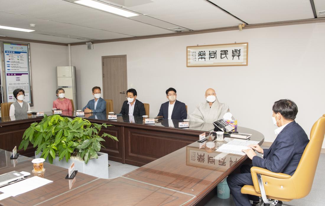 20220825_무명스님지구촌행복재단, 이웃돕기 성금 기탁_7.jpg