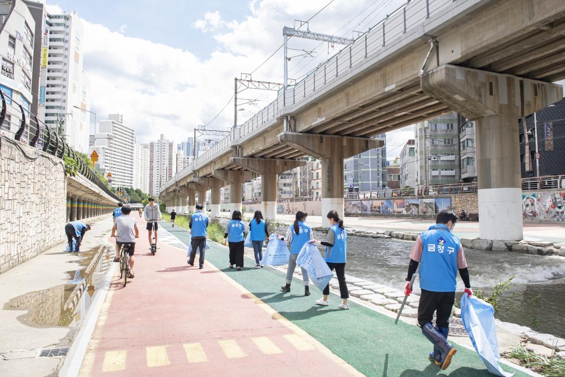 20220906_태풍 '힌남노' 관련 온천천 정비 작업_11.jpg