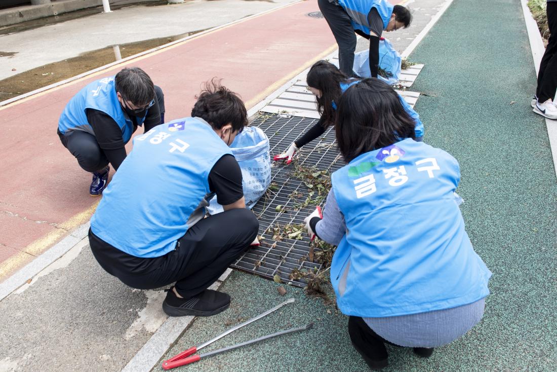 20220906_태풍 '힌남노' 관련 온천천 정비 작업_17.jpg