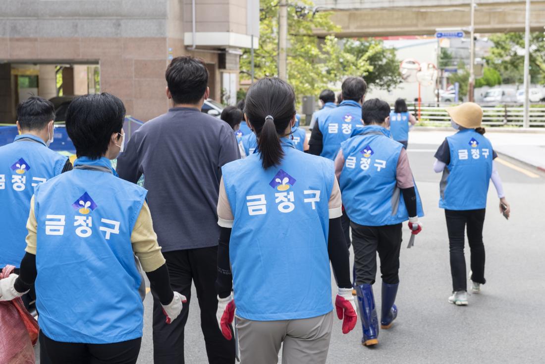 20220906_태풍 '힌남노' 관련 온천천 정비 작업_3.jpg