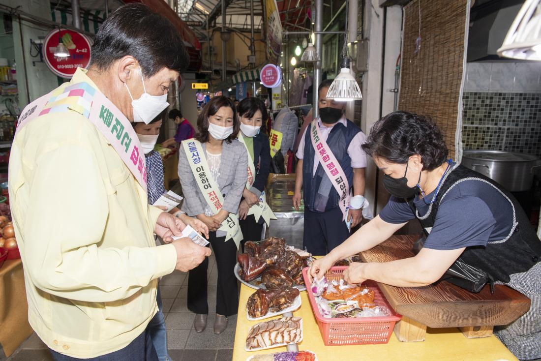20220907_추석맞이 전통시장 방문_17.jpg