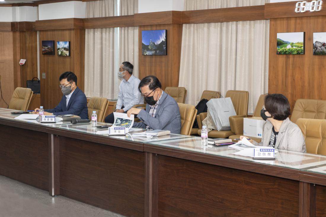 20220914_온천천 꽃정원 조성사업 용역보고회_8.jpg