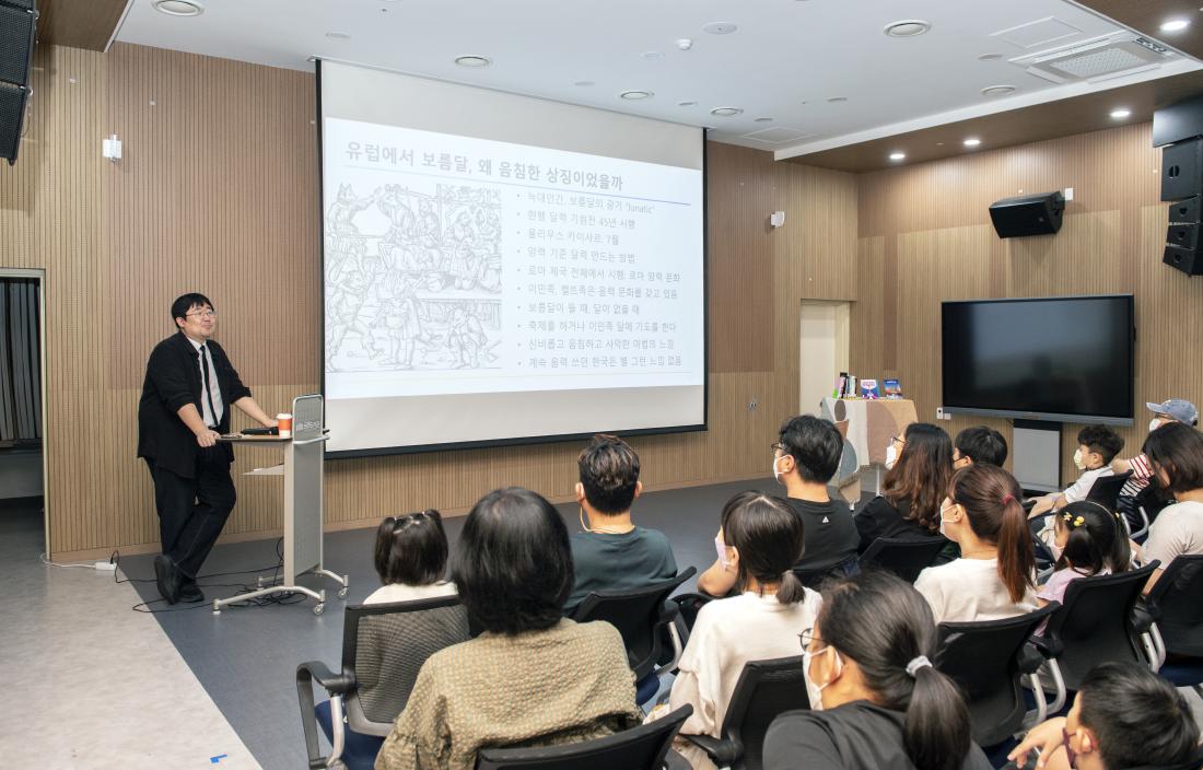 20220918_곽재식 작가 북콘서트_11.jpg