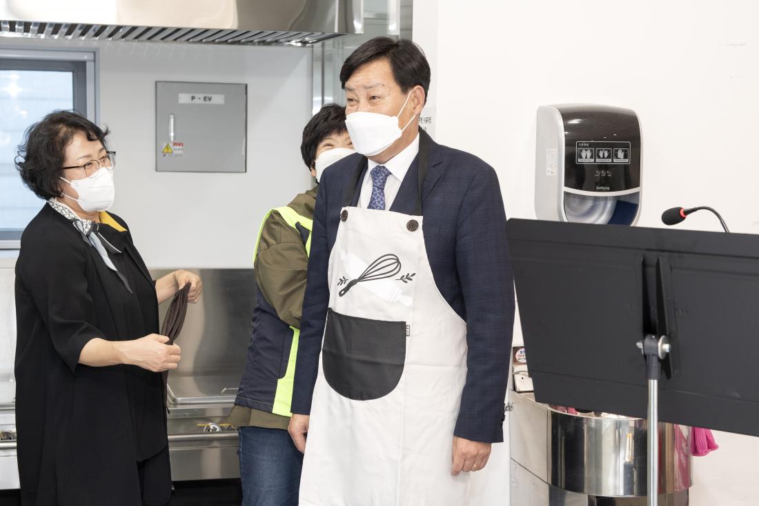 20221007_'오늘은 내가 요리사' 어르신 요리 프로그램 운영_3.jpg