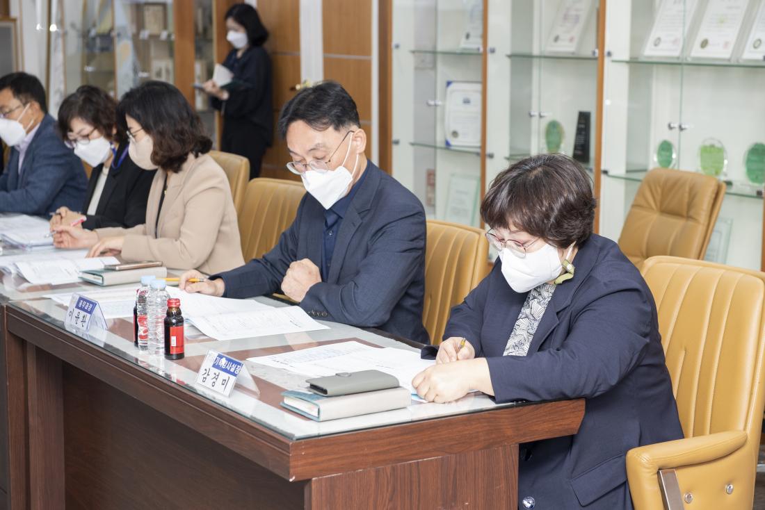 20221007_공약이행평가단 위촉 및 회의_22.jpg