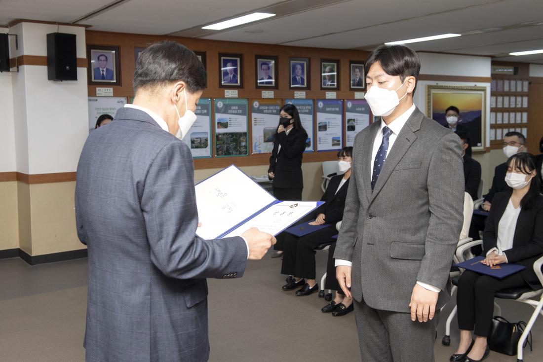 20221011_신규 임용자 임용장 수여식_27.jpg