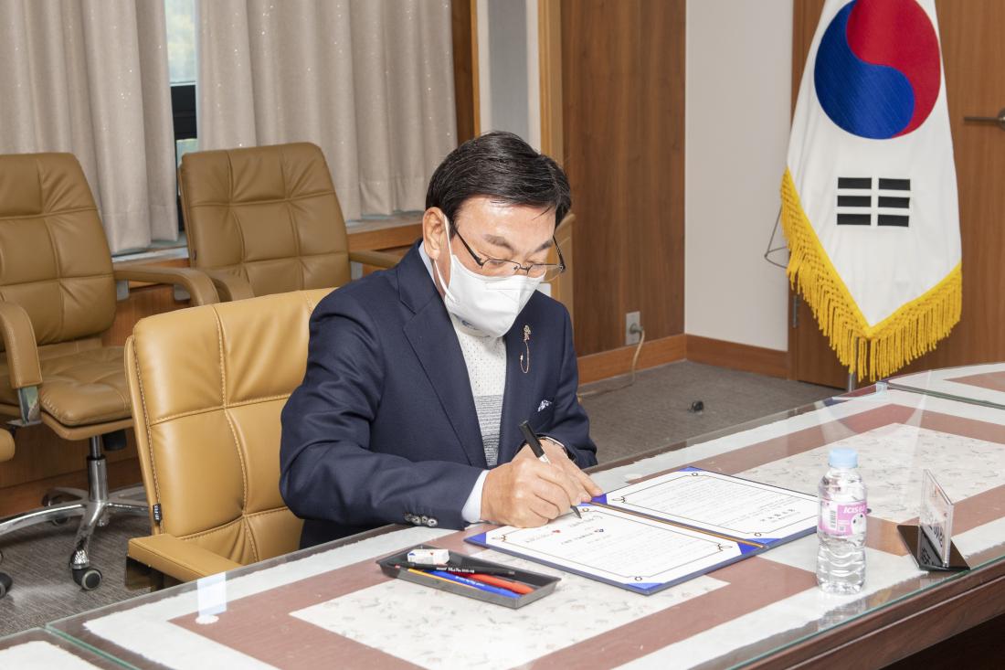 20221031_세정나눔재단 위기 가정 지원 희망한줌사업 업무협약식_7.jpg
