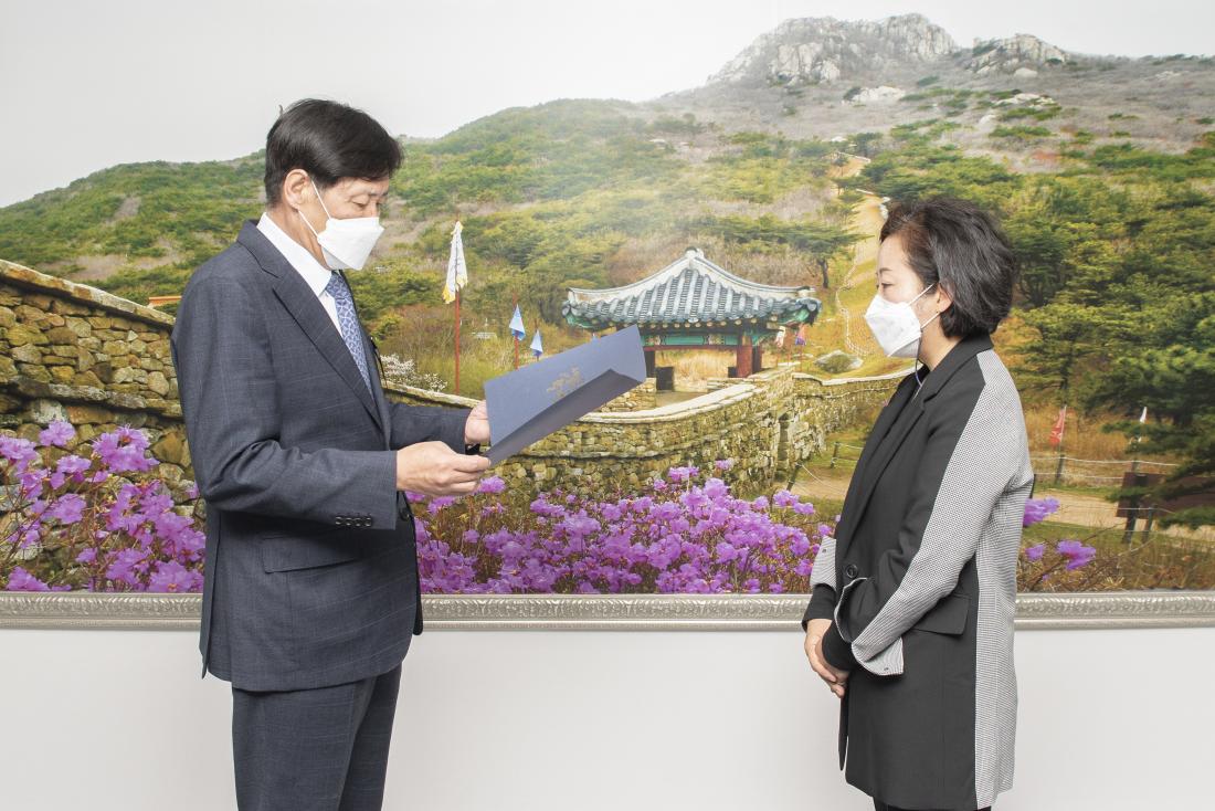 20221101_신규공무원 임용장 수여_3.jpg