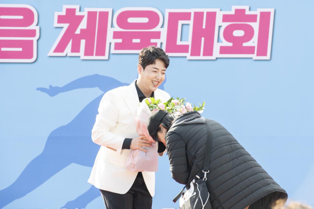 20221119_금정구민 한마음 체육대회-축하공연_35.jpg