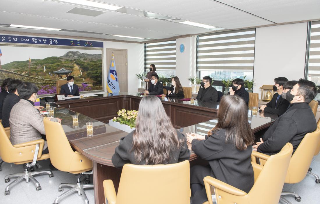 20221230_금정문화재단 신규직원 임용장 교부 및 우수직원 시상_8.jpg