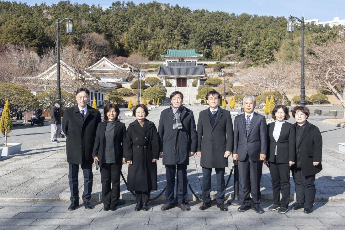20230102_충렬사 신년 참배_10.jpg