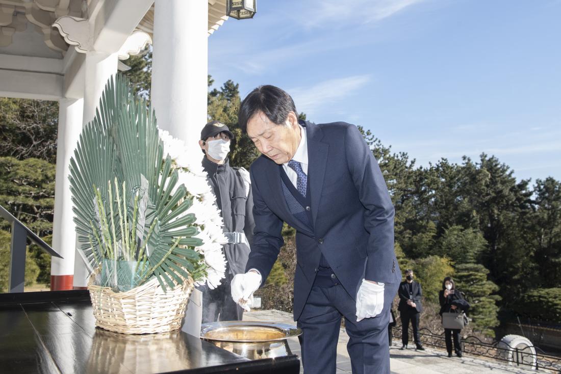 20230102_충렬사 신년 참배_2.jpg