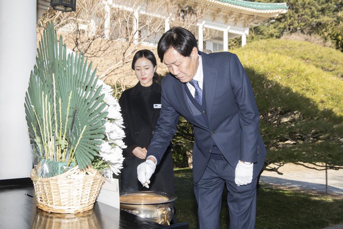 20230102_충렬사 신년 참배_7.jpg