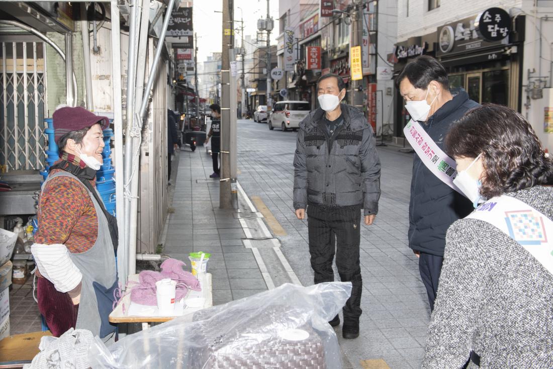 20230111_전통시장 현장방문 1일차_13.jpg