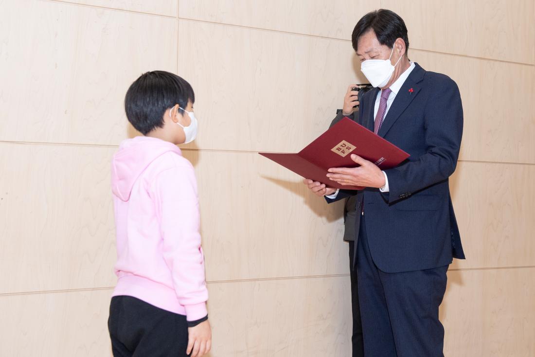 20230113_2023 금정어린이 겨울방학 영어캠프 수료식_3.jpg