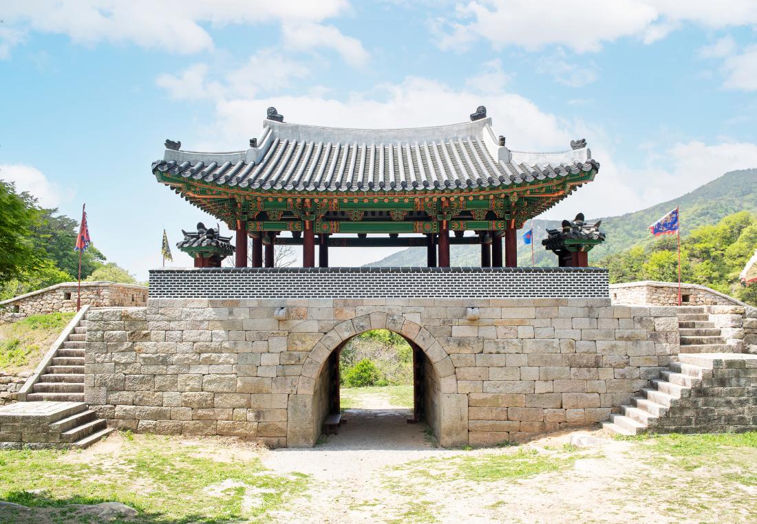 20210421_금정산성 서문_2.jpg