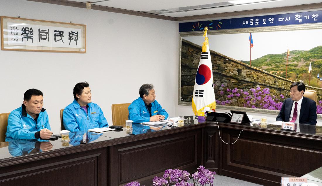 20230317_자동차정비전문사업조합 금정구지회, 이웃돕기 성금 기탁_3.jpg