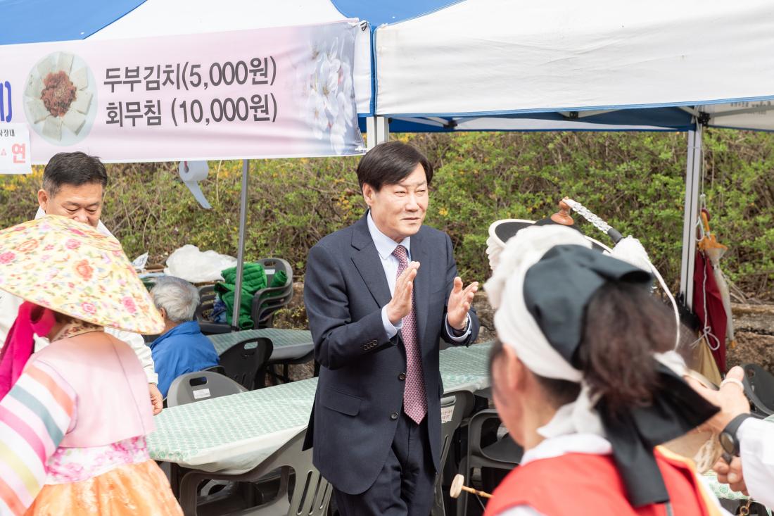 20230326_ 제7회 윤산 벚꽃 축제_5.jpg