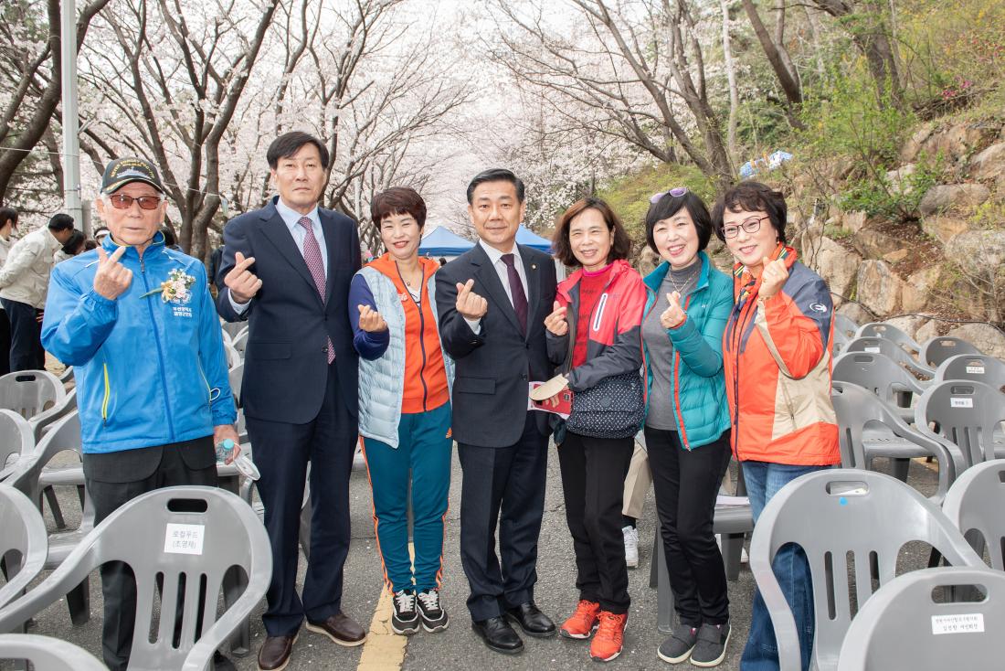 20230326_ 제7회 윤산 벚꽃 축제_47.jpg