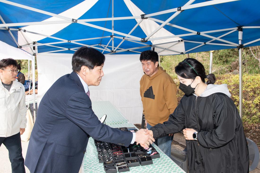 20230326_ 제7회 윤산 벚꽃 축제_14.jpg