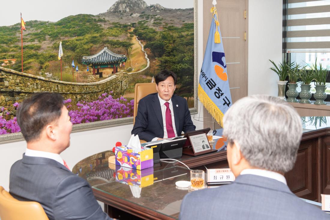 20230410_금정구체육회, 이웃돕기 성품 기탁_2.jpg