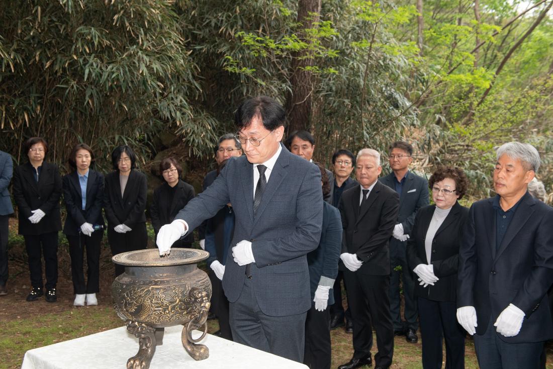 20230419_제63주년 4.19혁명 기념 '신정용 열사' 추모 행사_19.jpg