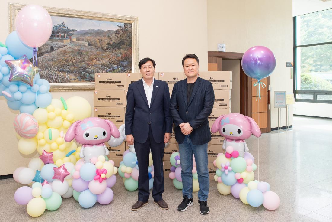 20230504_천혜복지재단, 어린이날 기념 성품 기탁_3.jpg