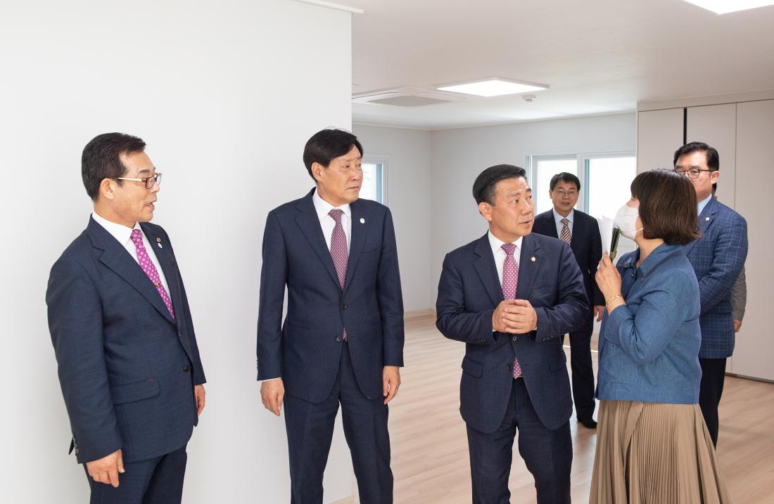 20230510_윤산 경로당 개소식_19.jpg